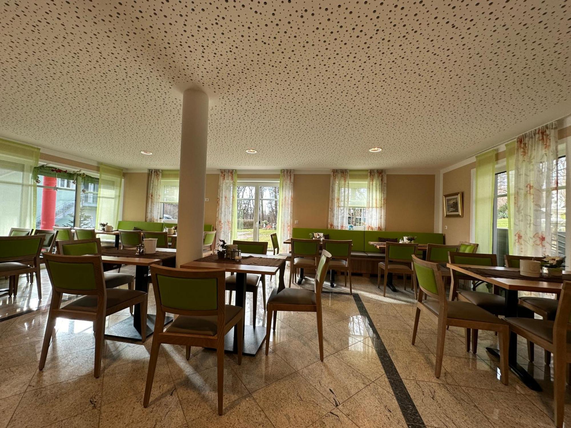 Rothsee Hotel Allersberg Buitenkant foto
